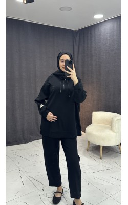 SİYAH YÜKSEK YAKALI BASKI TAKIM