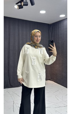 İNCİ KURDELE DETAYLI KREM SWEAT