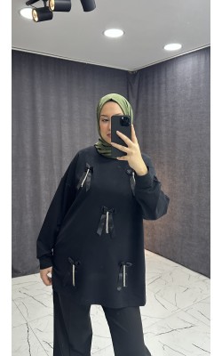 İNCİ KURDELE DETAYLI SİYAH SWEAT