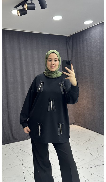 İNCİ KURDELE DETAYLI SİYAH SWEAT