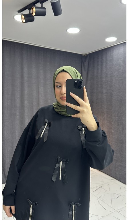 İNCİ KURDELE DETAYLI SİYAH SWEAT