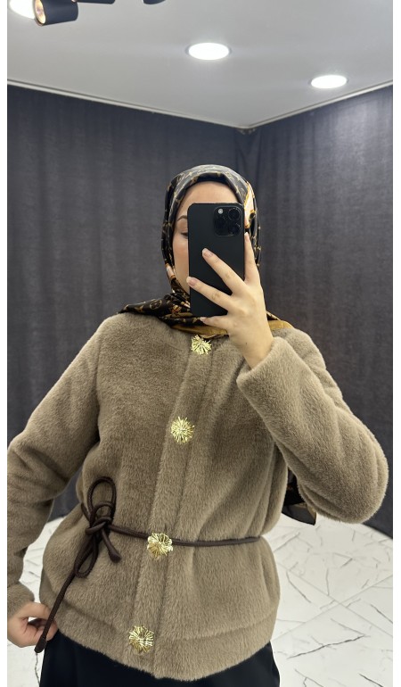 GOLD DÜĞME DETAYLI KEMERLİ TÜĞLÜ MONT VİZON RENGİ