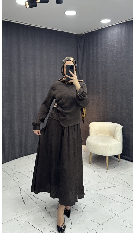 KAHVE RENGİ SATEN KRAŞLI ETEKLİ TAKIM