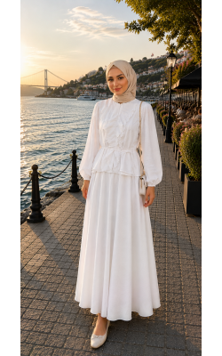 Beyaz Fırfırlı Etekli Takım